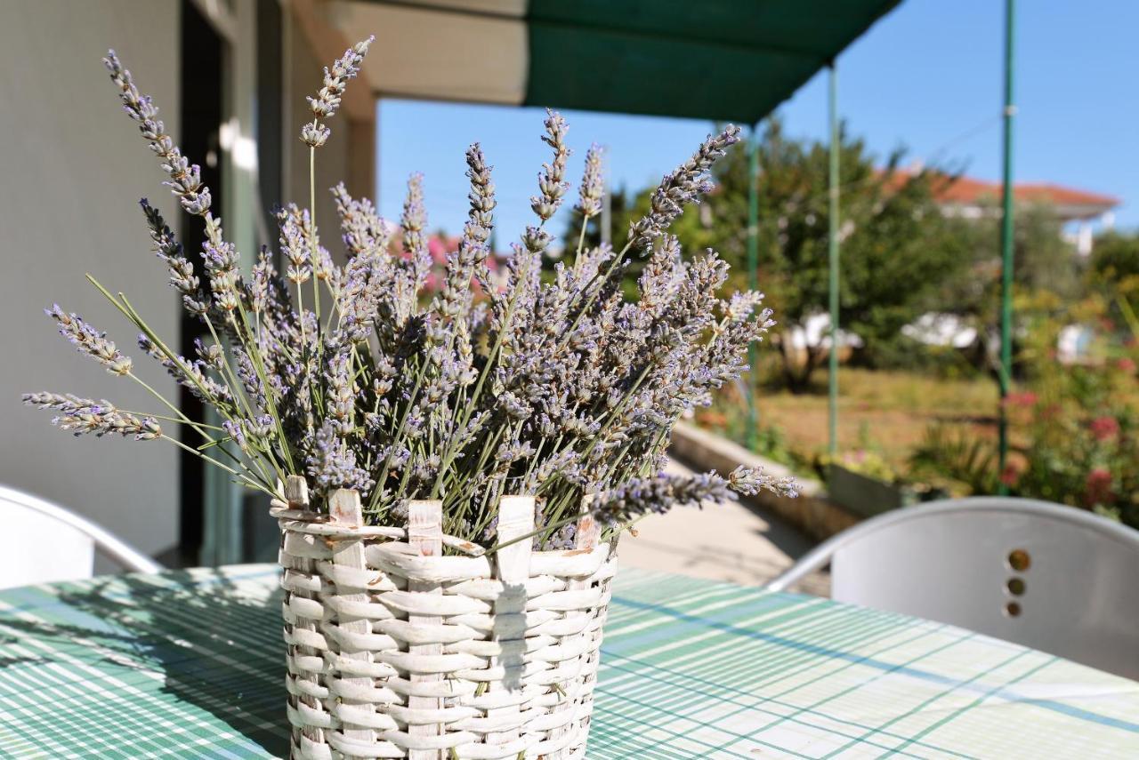 Slanica Murter Buitenkant foto
